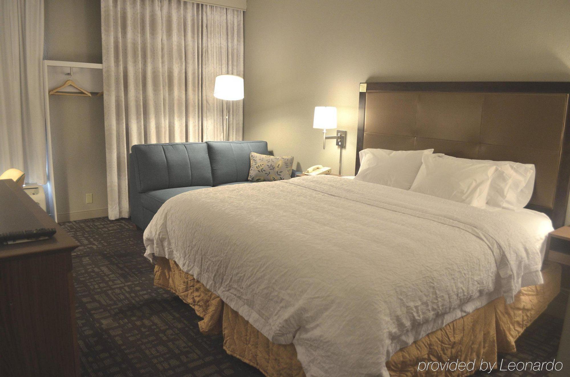 Hampton Inn & Suites Charlotte/Pineville Exterior foto